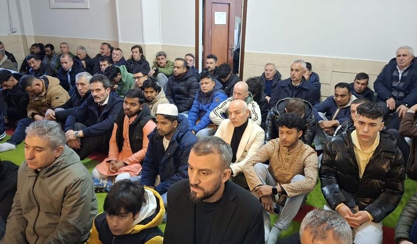 İtalya ve Malta'da Müslümanlar bayram namazını kıldı