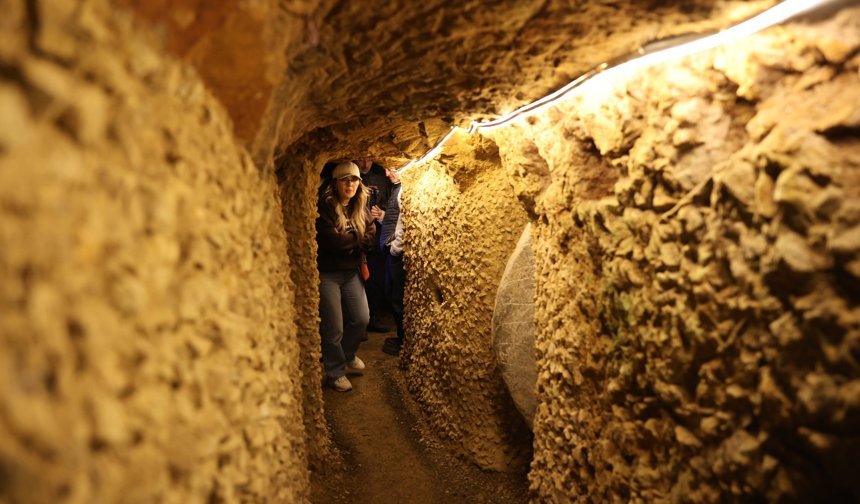 TÜRSAB üyeleri Bayburt'un tarihi ve turistik mekanlarını inceledi