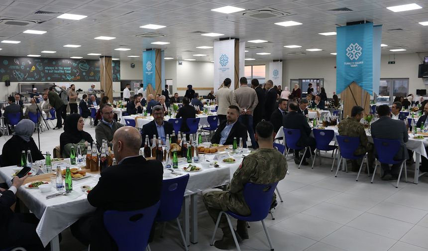 Uluslararası Maarif Okulları Kosova'da iftar verdi