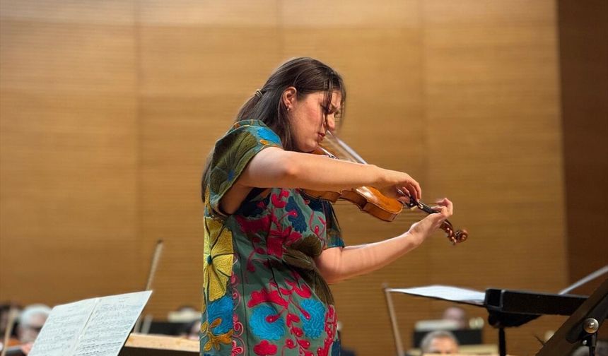 BBDSO keman sanatçısı Veriko Tchumburidze'yi konuk etti