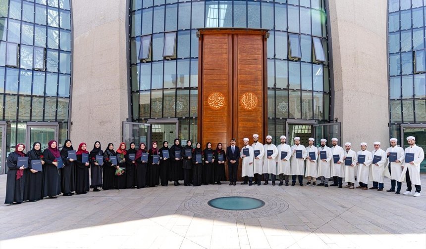 DİTİB Almanya'da çok dilli ve toplumu tanıyan 'yeni nesil' din görevlileri yetiştirmeye başladı