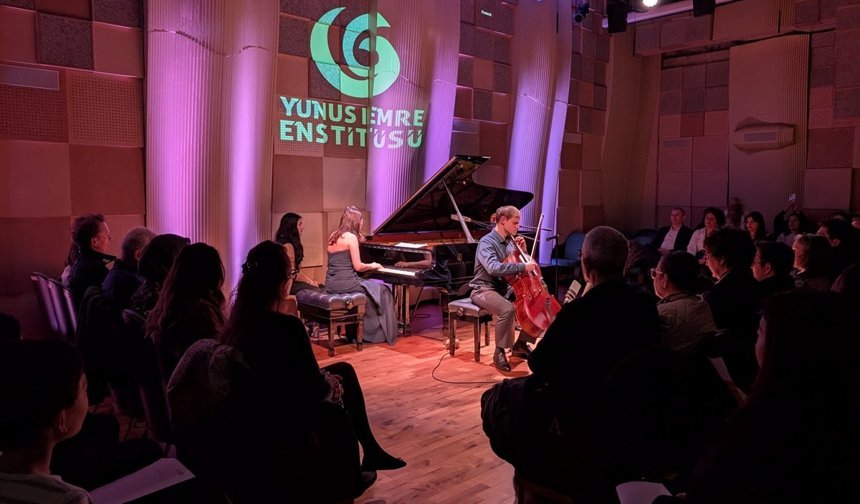 Londra'da 'Anadolu'dan Avrupa'ya: Çello ve Piyano için Folk Ezgileri' konseri düzenlendi