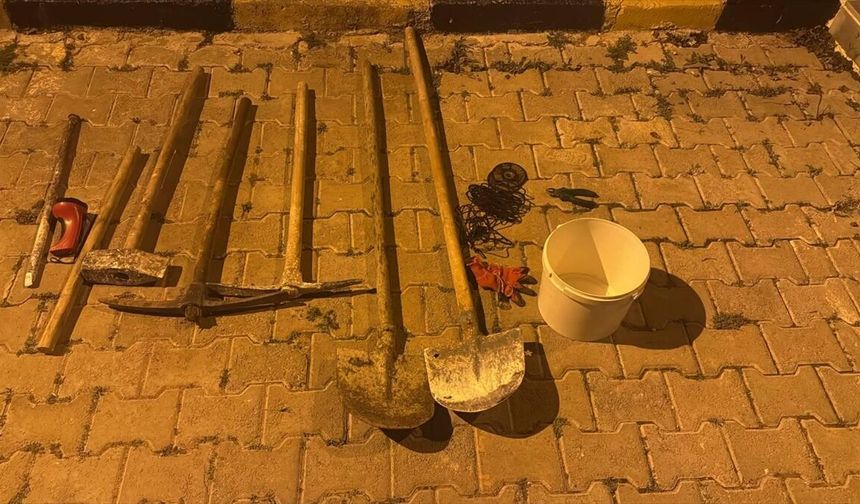 Şanlıurfa'da kaçak kazı yapan 5 şüpheli suçüstü yakalandı