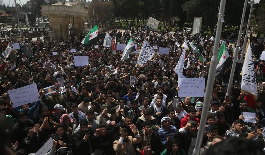 Suriye'nin başkenti Şam'da İsrail'in Filistinlilere yönelik idam cezası yasası protesto edildi