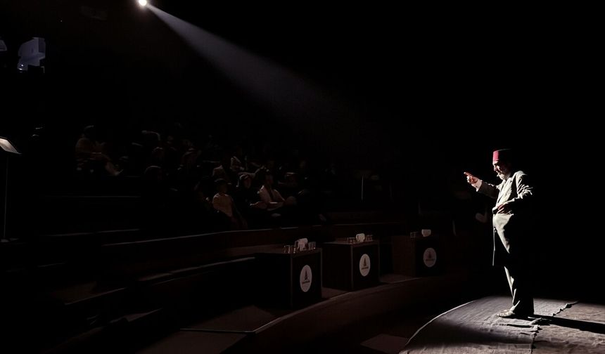 Türkiye turnesindeki 'Firavunla Yüz Yüze' tiyatro oyunu, Nevşehir'de sahnelendi