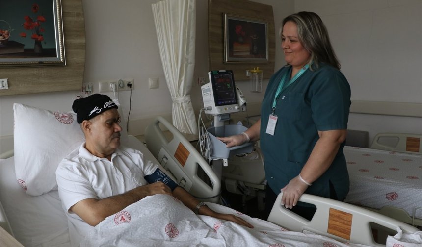 Yalova'da evde sağlık hizmeti sayesinde bası yaralarına müdahale ediliyor