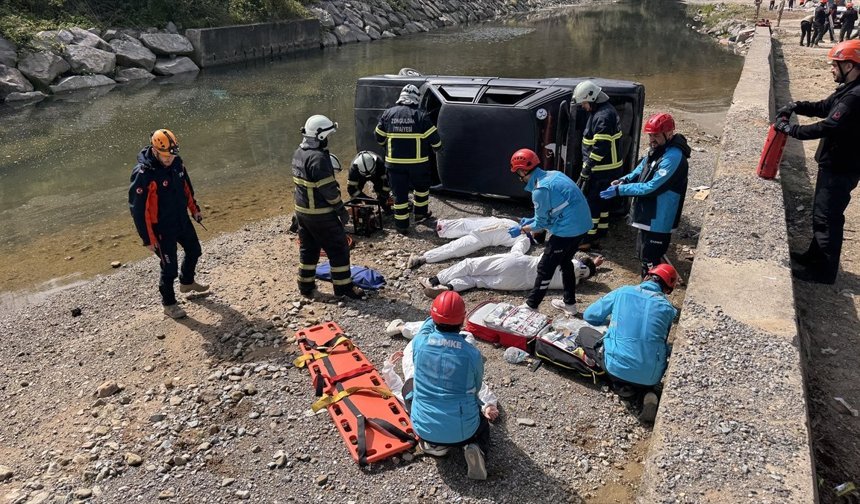 Zonguldak'ta sel ve taşkın tatbikatı düzenlendi