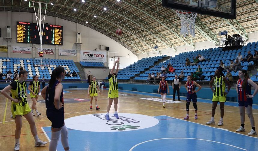16 Yaş Altı Kızlar Basketbol Şampiyonası Edirne'de başladı