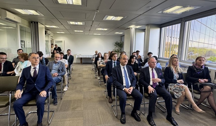 Cenevre'de 'Kıbrıs' konulu konferans düzenlendi