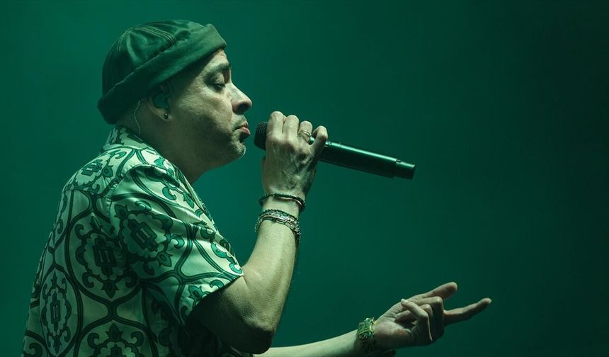 Kocaeli'de Türk rap müziği sanatçısı 'Ceza' konser verdi