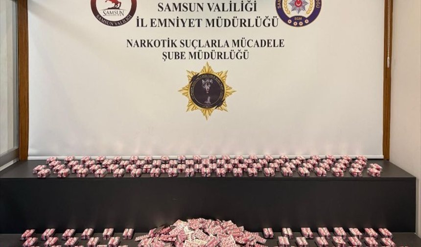 Samsun'da 11 bin 704 sentetik ecza hap ele geçirildi