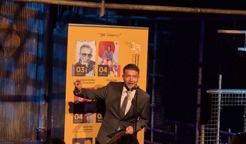'13. Frankfurt Tiyato Festivali'nin galası Gallus Theatre'da gerçekleştirildi