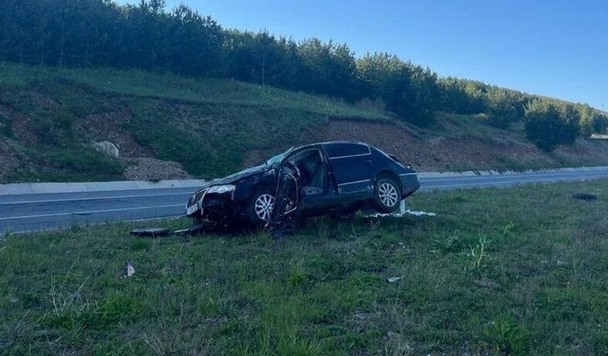 Ardahan'da devrilen otomobilin sürücüsü öldü