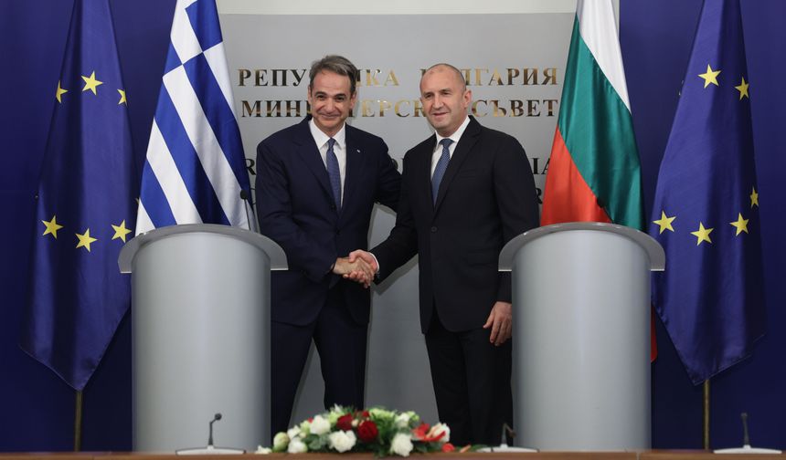 Bulgaristan Başbakanı Radev, Yunan mevkidaşı Miçotakis ile Sofya'da görüştü