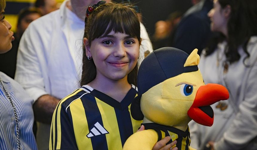Fenerbahçe Başkan Adayı Aziz Yıldırım, Ankara'da kongre üyeleri ve taraftarlarla buluştu: