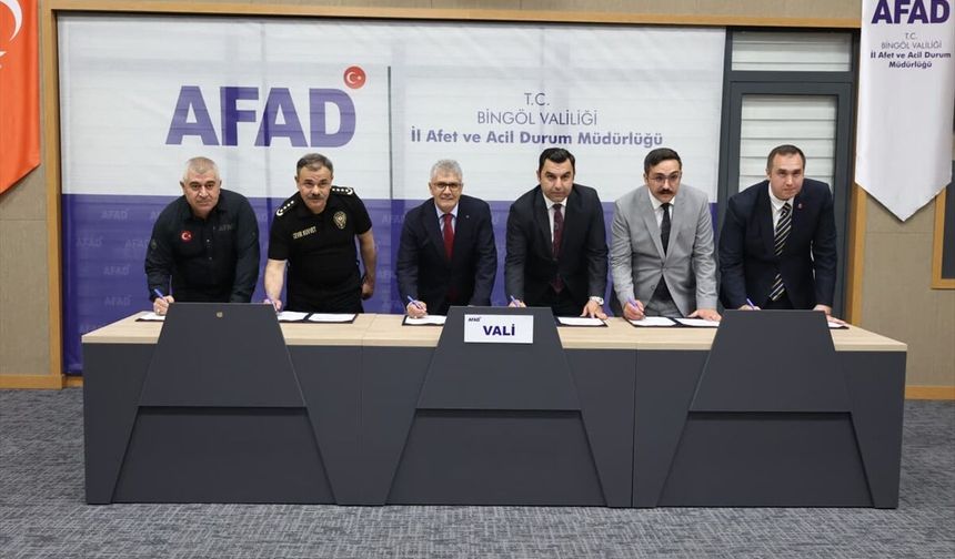 Bingöl'de 4 Afet İstasyonu konteyneri ilgili kurumlara teslim edildi