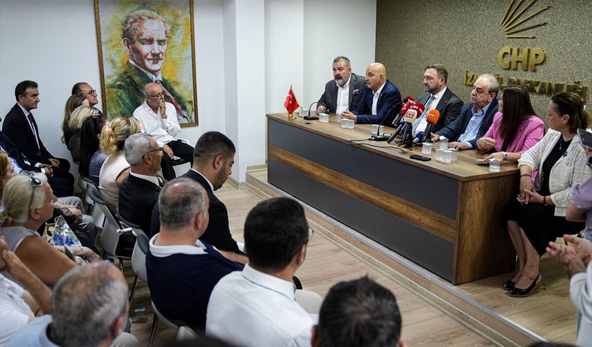 CHP Genel Sekreteri Nalbantoğlu, İzmir'de konuştu: