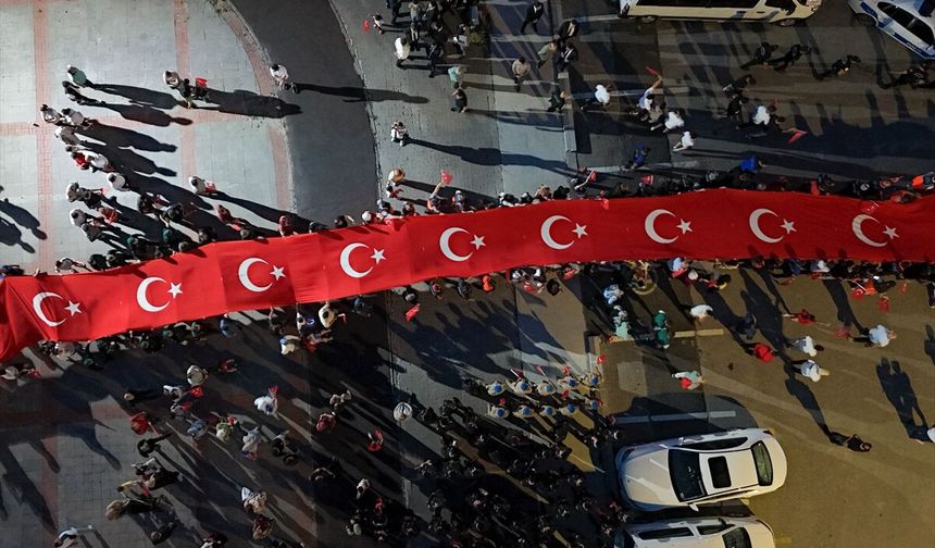 İzmir ve çevre illerde 15 Temmuz Demokrasi ve Milli Birlik Günü programı düzenlendi
