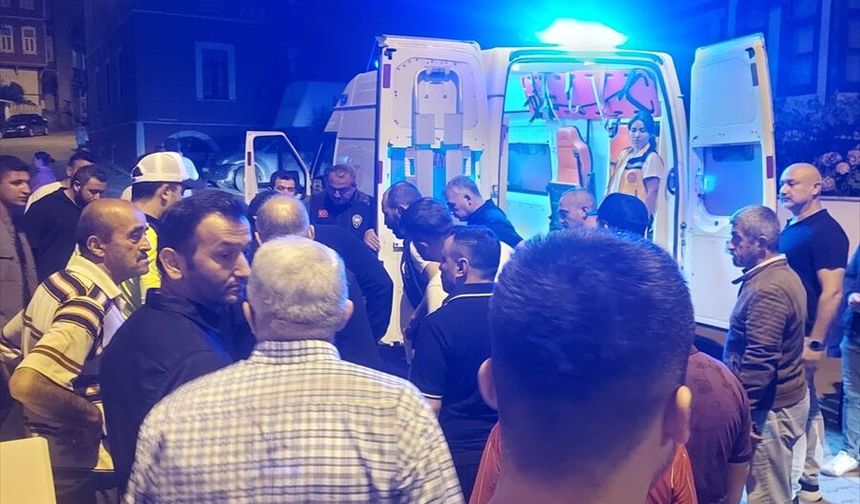 Kastamonu'da 'dur' ihtarına uymayan sürücü polisi yaraladı