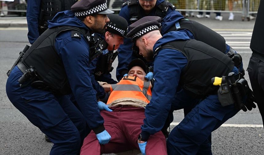 Just Stop Oil Londra’da yeniden sokağa çıktı