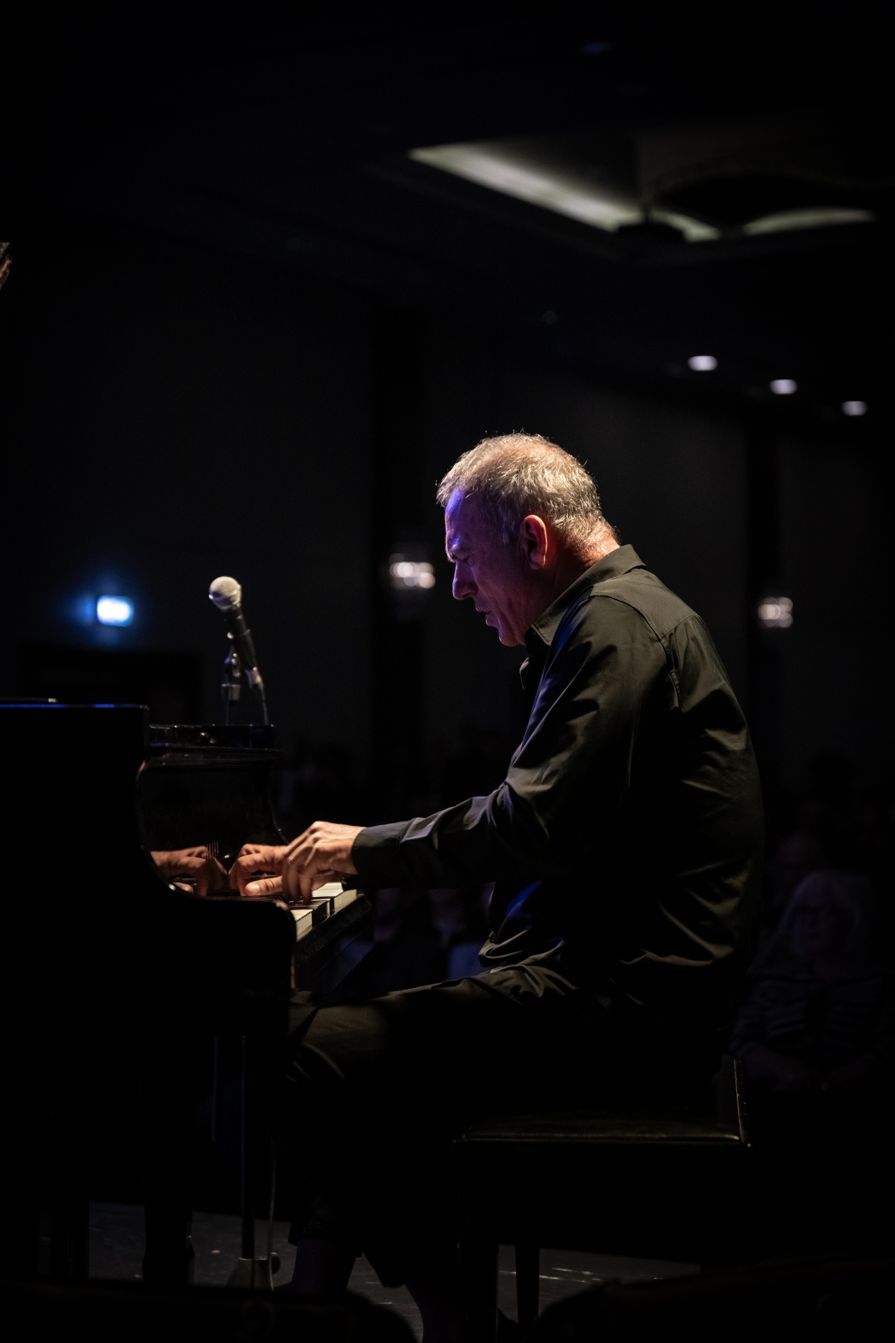 "Uluslararası Ankara Caz Festivali" Kerem Görsev Trio konseri ile başladı