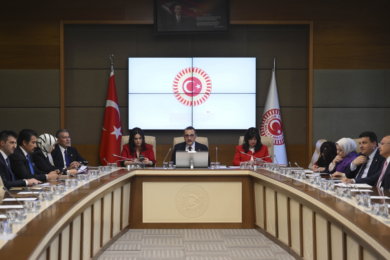 TBMM Yapay Zeka Araştırma Komisyonu son toplantısını gerçekleştirdi