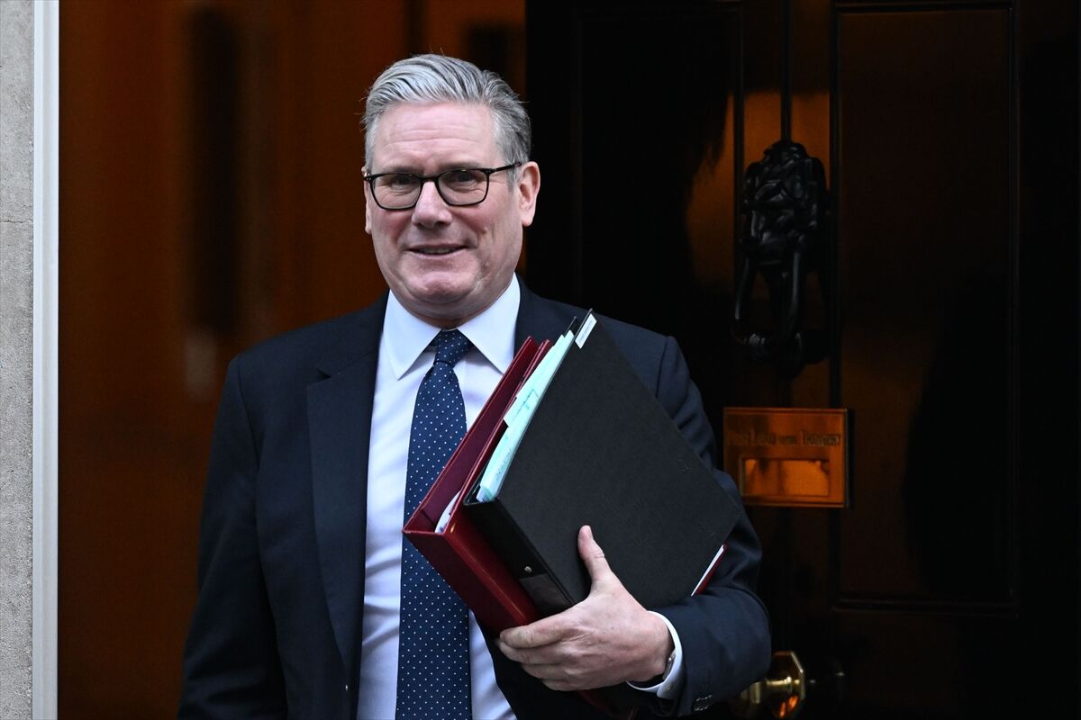 İngiltere Başbakanı Starmer: "Grok'un yaptıkları iğrenç ve utanç verici"