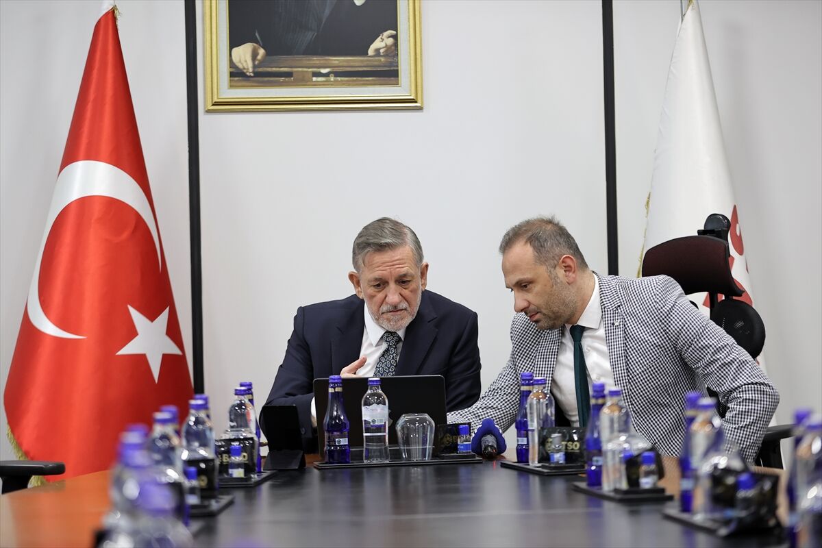 Bursa Ticaret ve Sanayi Odası Başkanı Burkay, AA'nın 'Yılın Kareleri' oylamasına katıldı