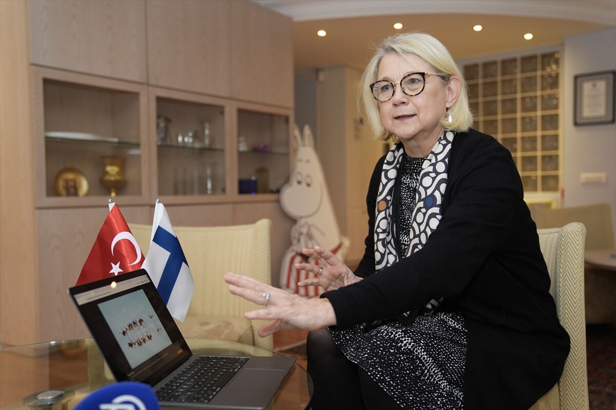 Finlandiya'nın Ankara Büyükelçisi Hamalainen, AA'nın 'Yılın Kareleri' oylamasına katıldı