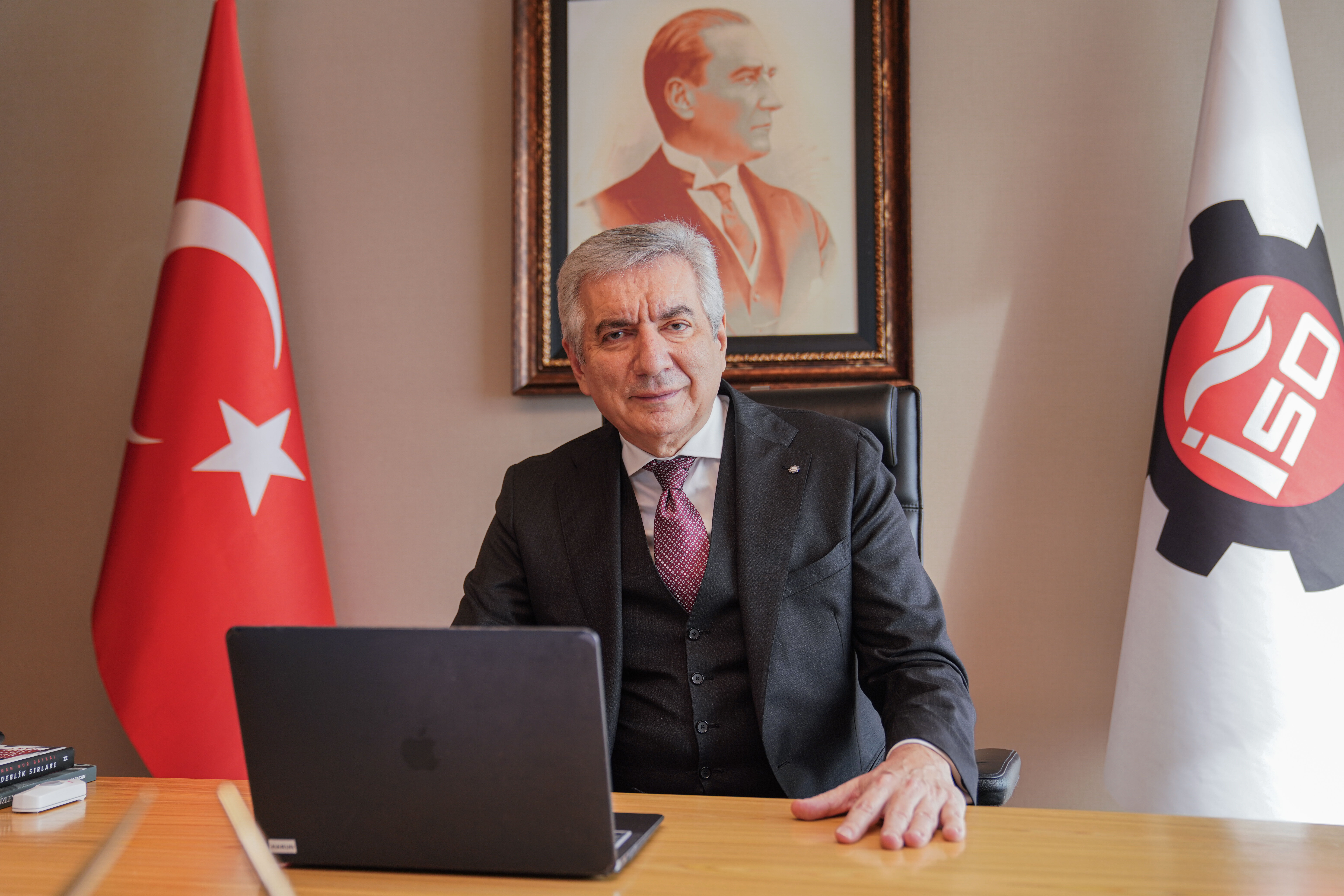 İSO Yönetim Kurulu Başkanı Erdal Bahçıvan, AA'nın 'Yılın Kareleri' oylamasına katıldı