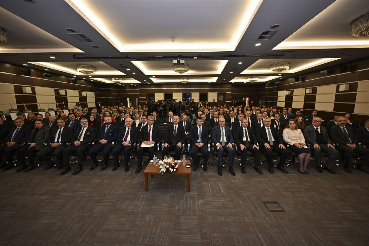 Savunma sanayisinde 14 yeni ARGE projesinin imza töreni yapıldı