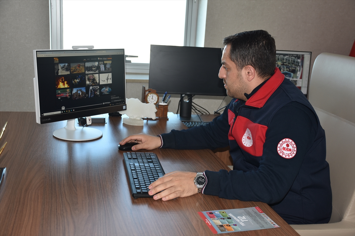 Şırnak 112 Acil Çağrı Merkezi Müdürü Tatar, AA'nın 'Yılın Kareleri' oylamasına katıldı