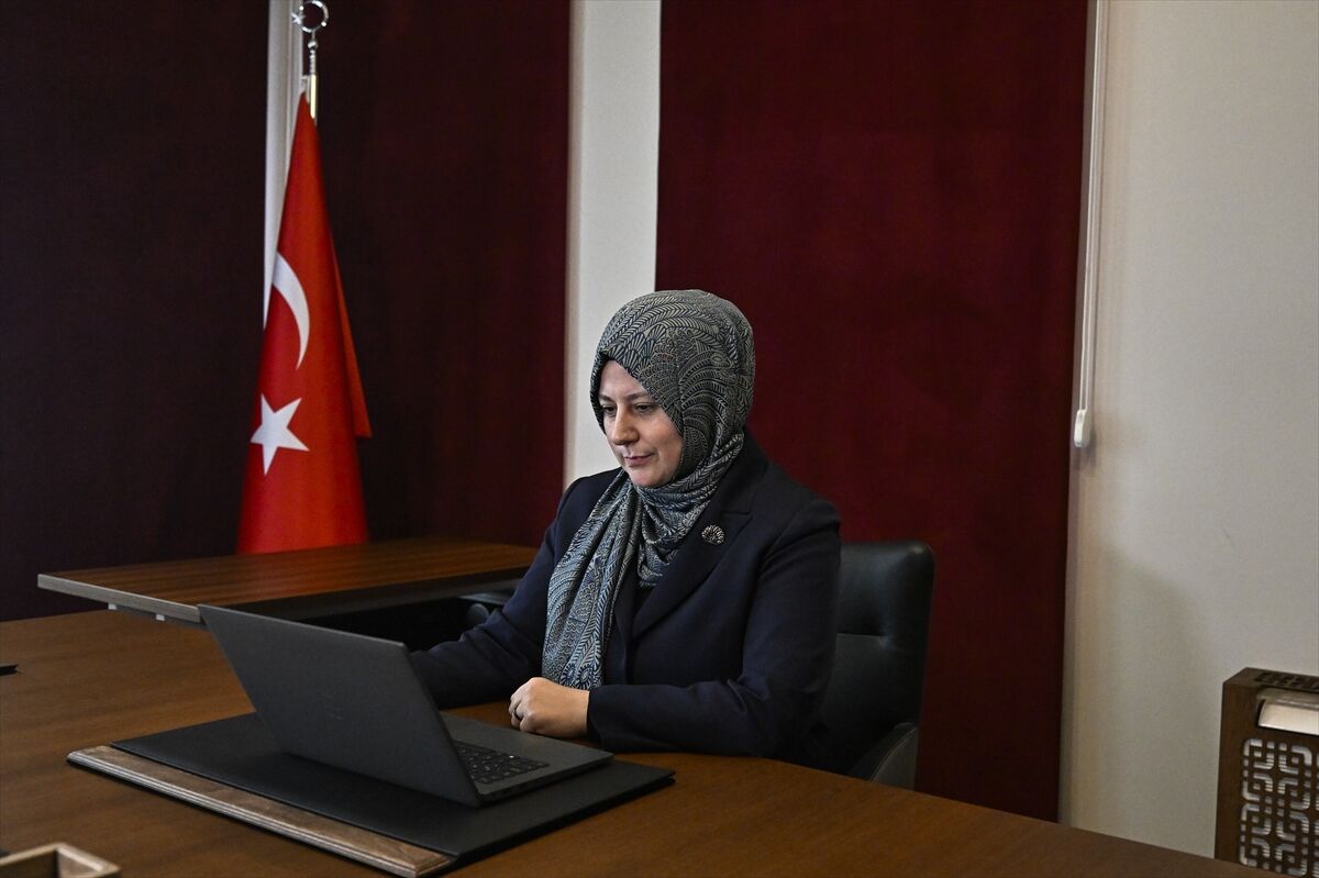 TÜRGEV Başkanı Yılmaz, AA'nın 'Yılın Kareleri' oylamasına katıldı