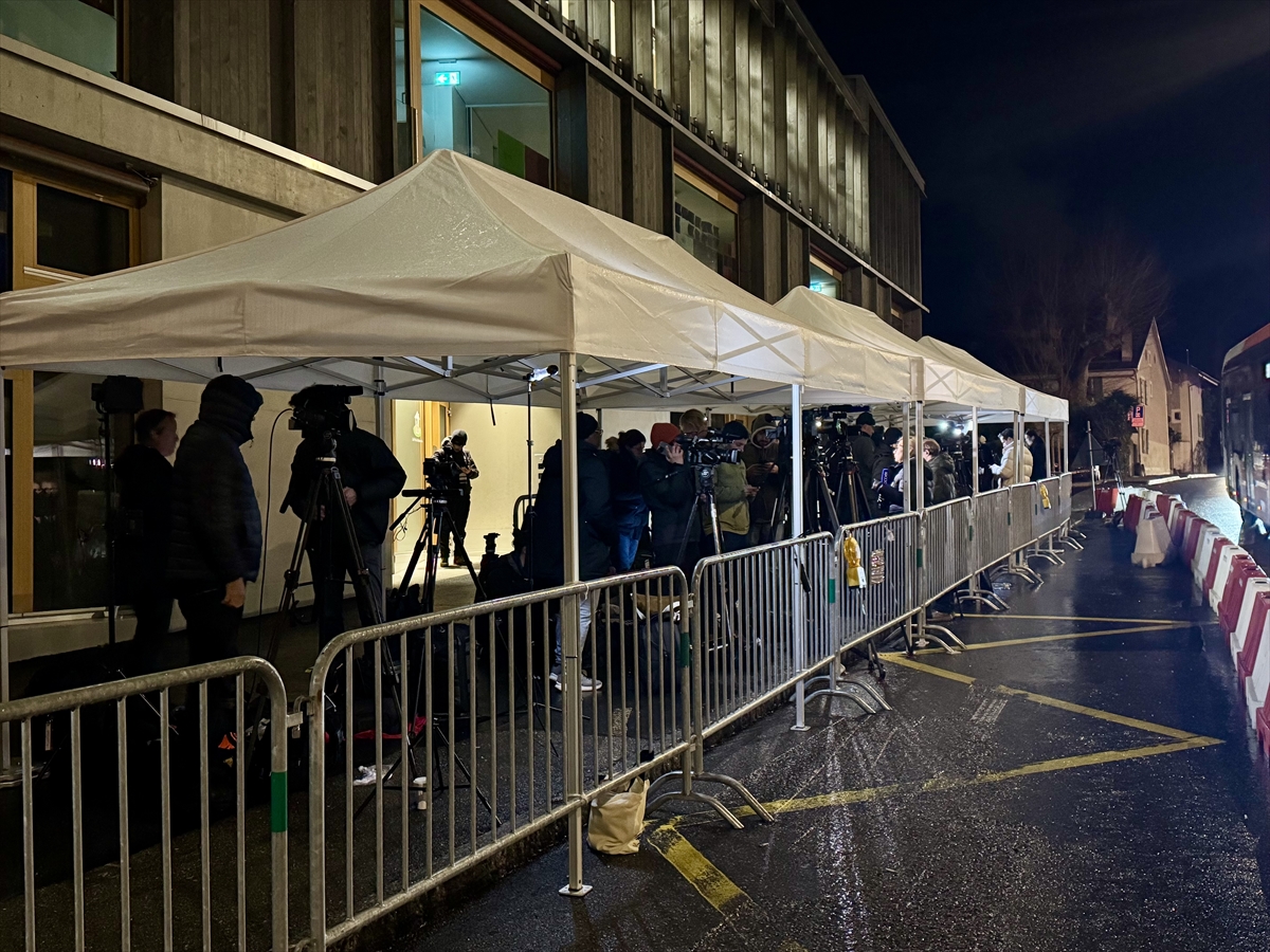 3rd round of trilateral Ukraine talks to continue Wednesday in Geneva