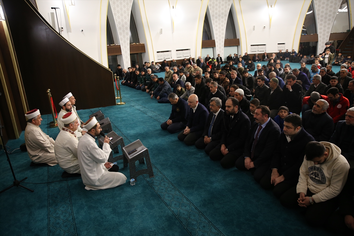 Adıyaman'da 6 Şubat depremlerinde hayatını kaybedenler için mevlit okutuldu