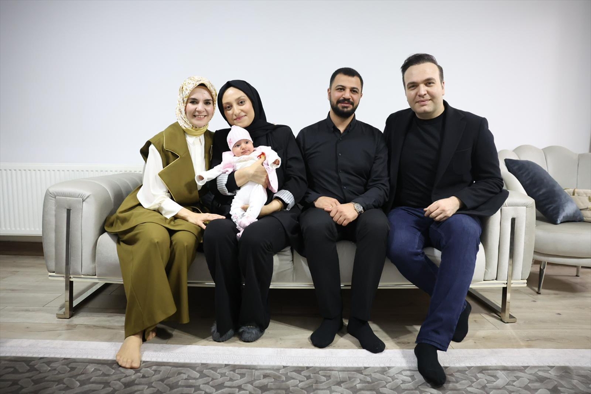 Aile ve Sosyal Hizmetler Bakanı Göktaş, Aktaş çiftinin evinde iftar yaptı