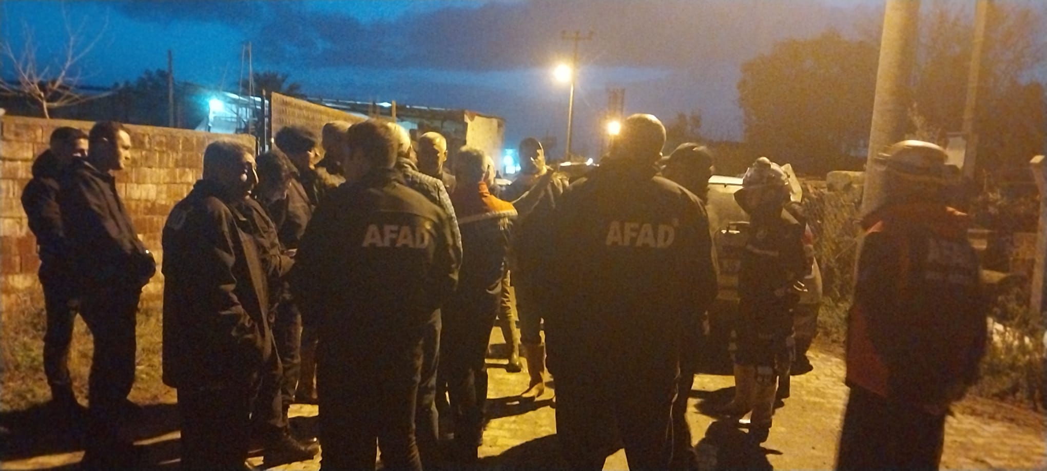 Aydın'da Büyük Menderes Nehri'ndeki taşkın riski nedeniyle 21 ev tedbiren tahliye edildi