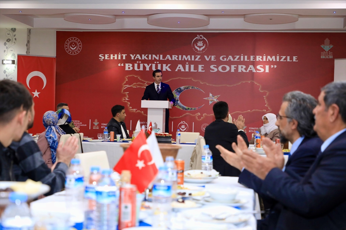 Bitlis'te şehit yakınları ve gaziler 'Büyük Aile Sofrası'nda buluştu