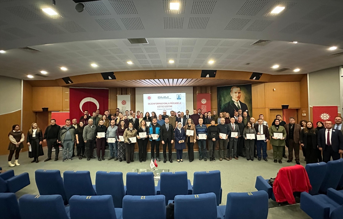 Çanakkale'de 'Dezenformasyonla Mücadele: Eğiticinin Eğitimi Programı' düzenlendi