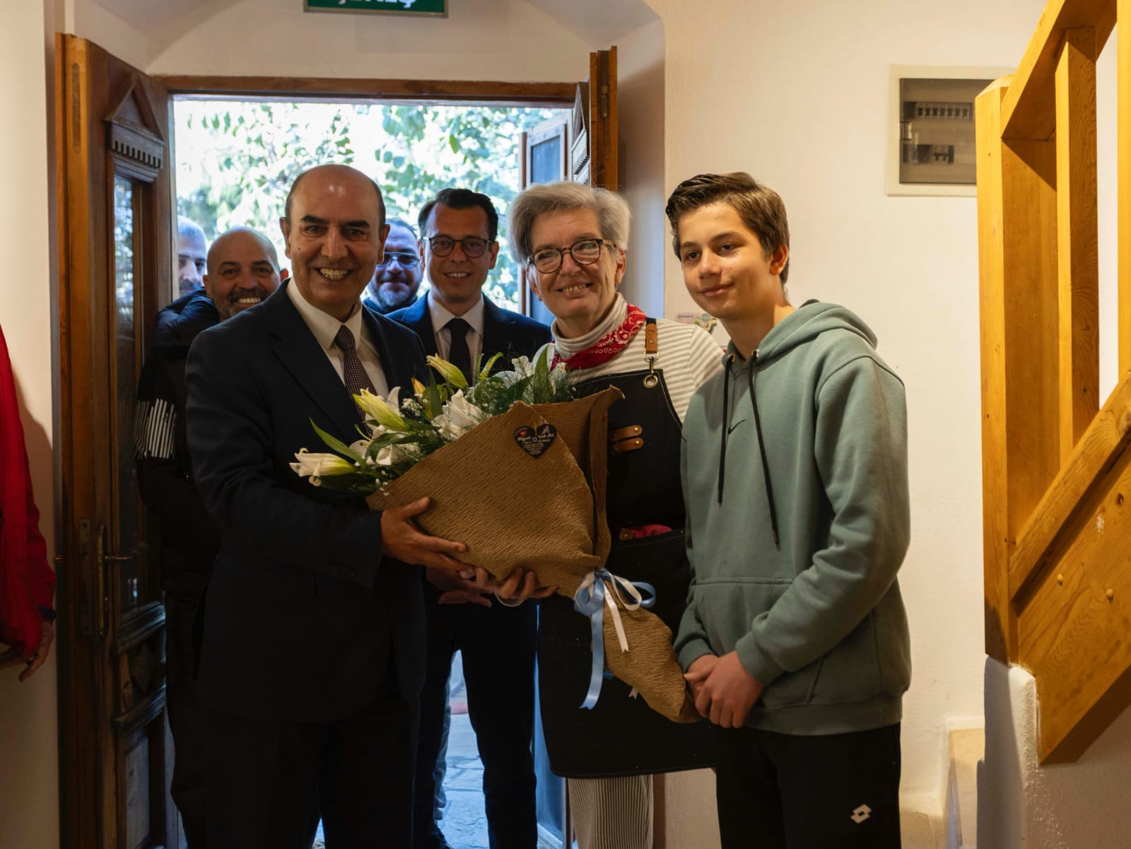 Datça'da öğrenciler sanatçı Aljohara Jeje ile üretim sürecini deneyimledi