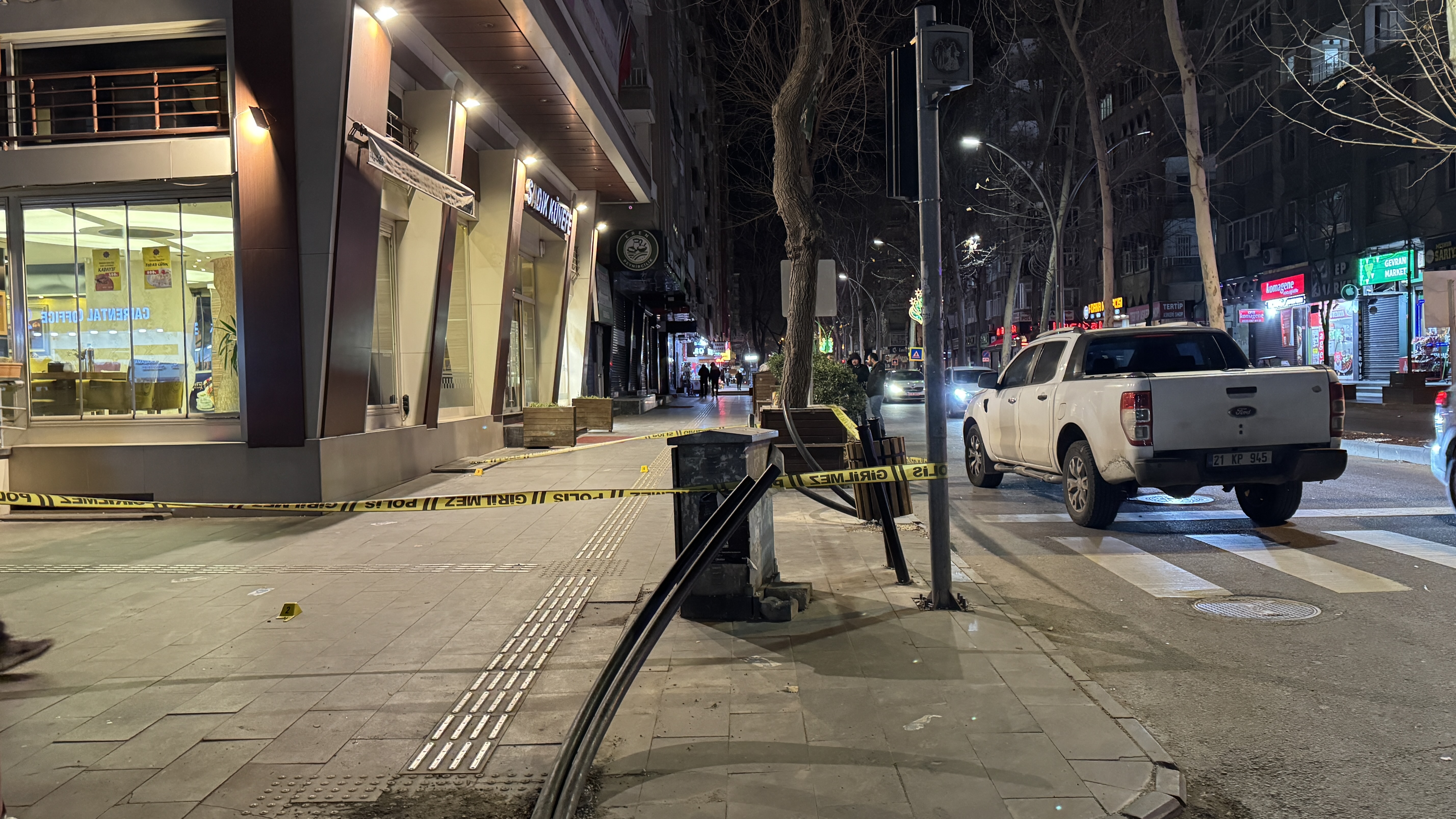 Diyarbakır'da çıkan silahlı kavgada 2 kişi yaralandı