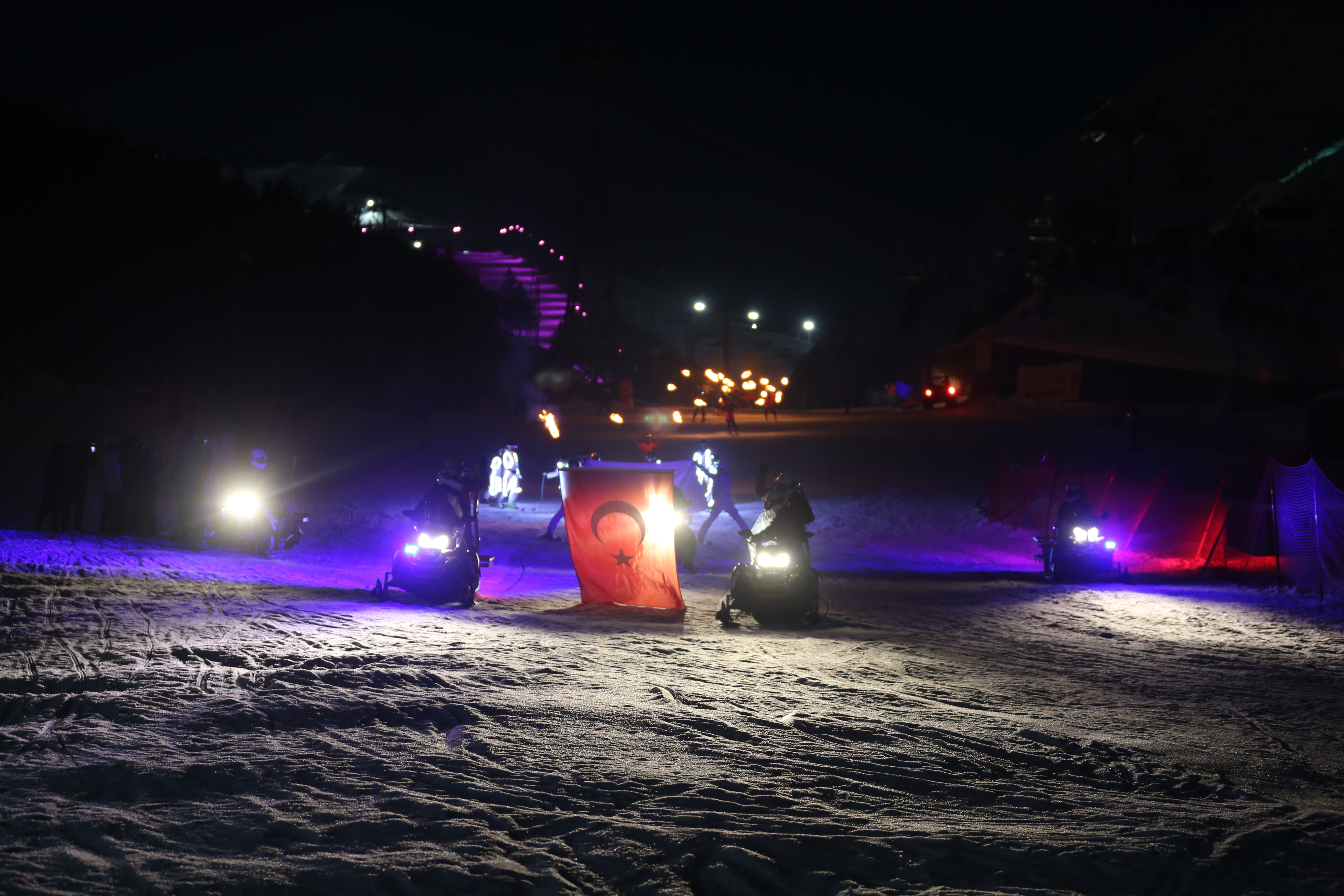 Erzurum'da Kış Sporları kapsamında 'Ünilig Türkiye Şampiyonası' açılışı yapıldı