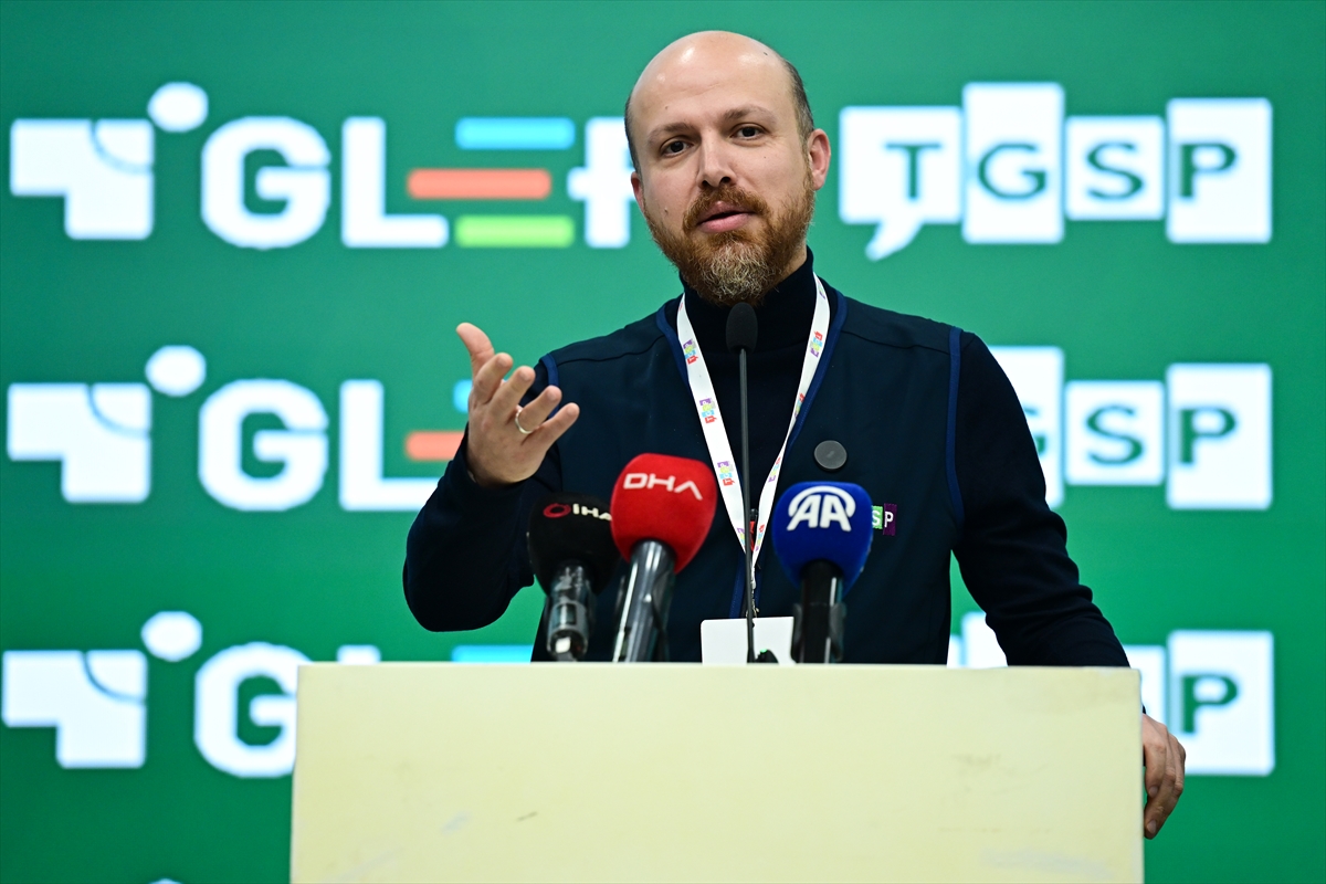 İlim Yayma Vakfı Mütevelli Heyeti Başkanı Bilal Erdoğan, Antalya'da TGSP'nin eğitim programında konuştu: