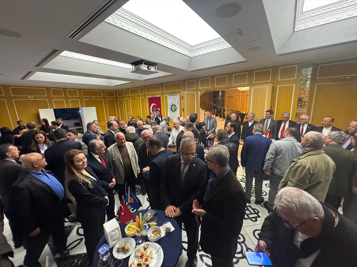 İzmir'de Kosova Bağımsızlık Günü kutlandı