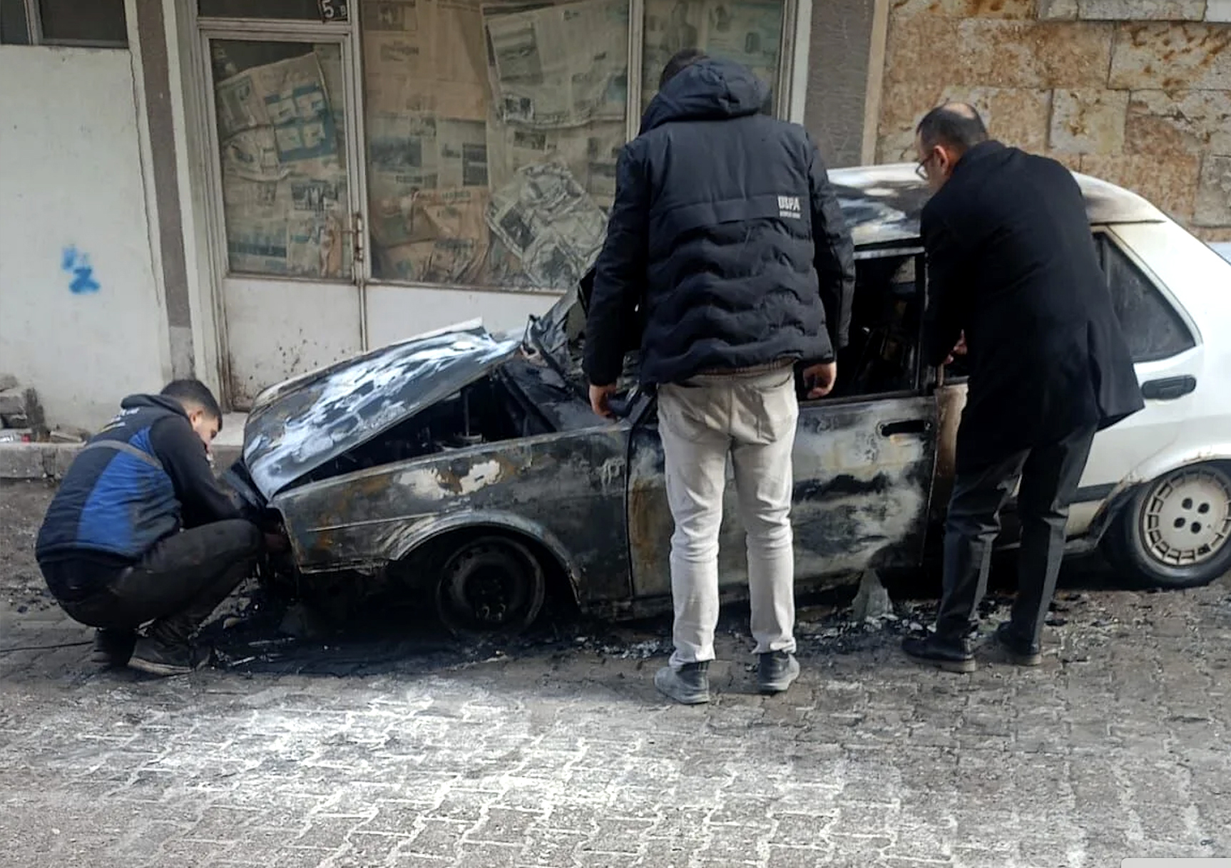 Nevşehir'de park halindeki otomobil yandı