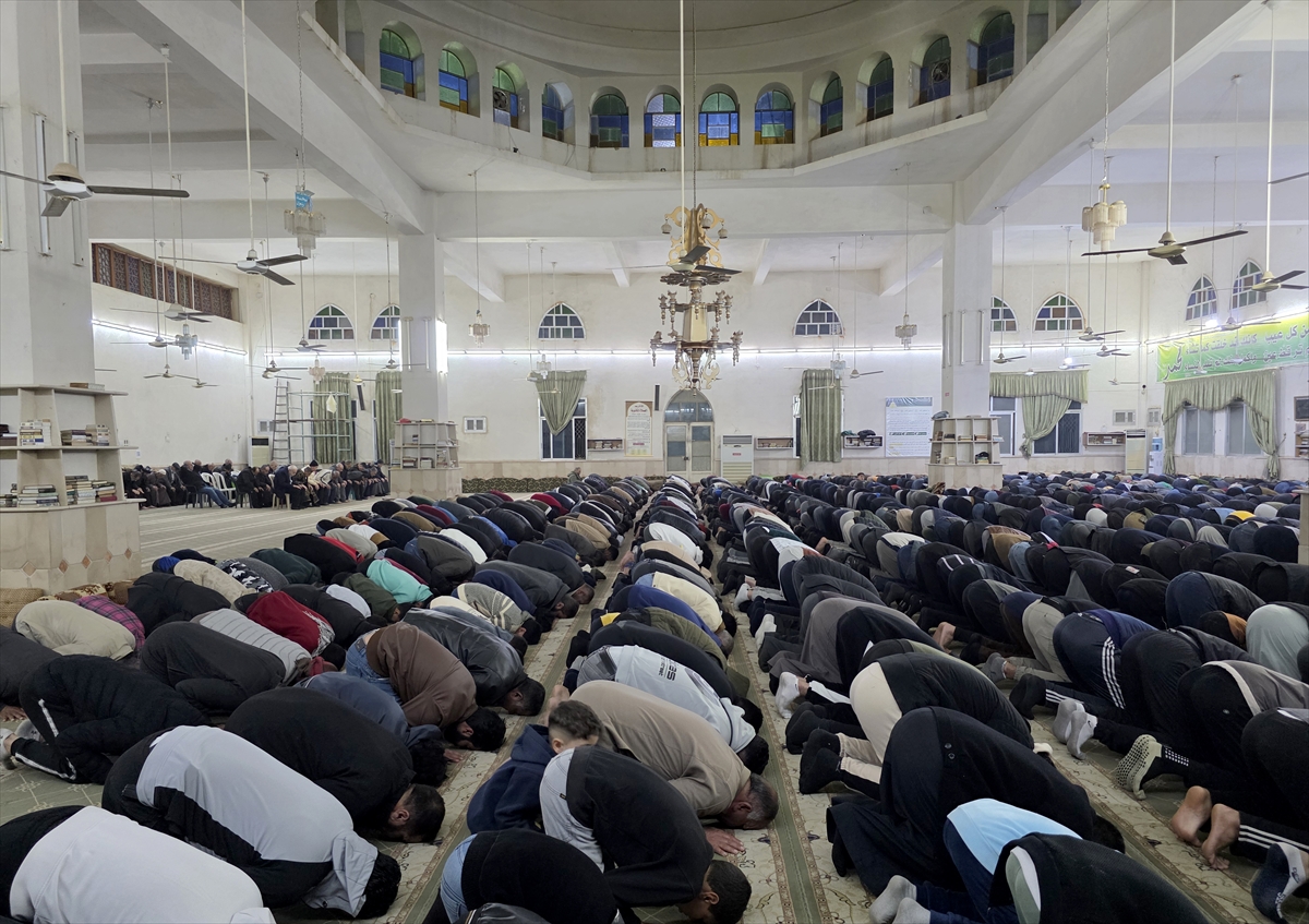 Suriye'de terör örgütü YPG'den kurtarılan bölgelerde ilk teravih namazı kılındı