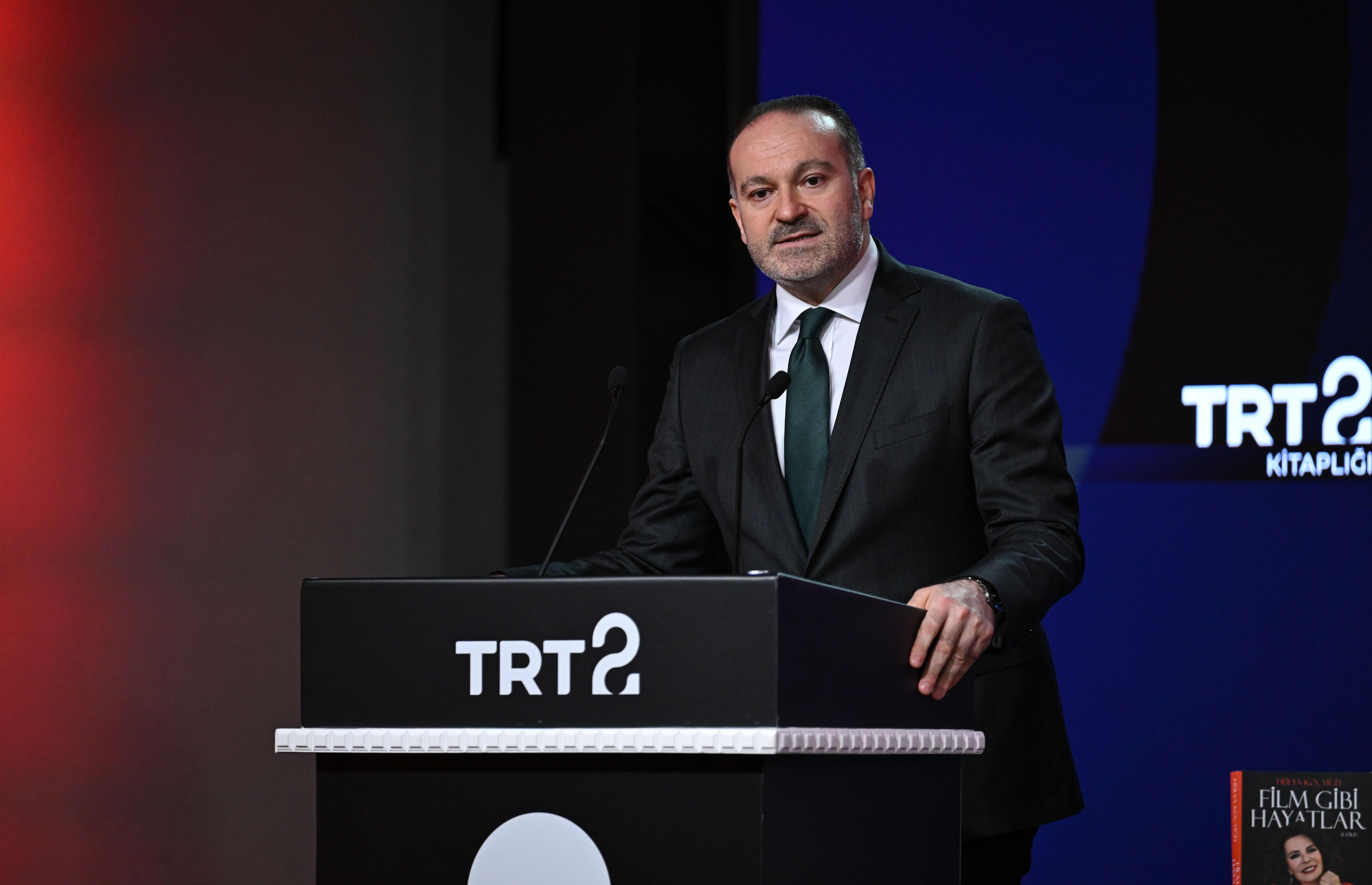 TRT 2, ekranlarda iz bırakan kültür sanat programlarını kitaplaştırıyor