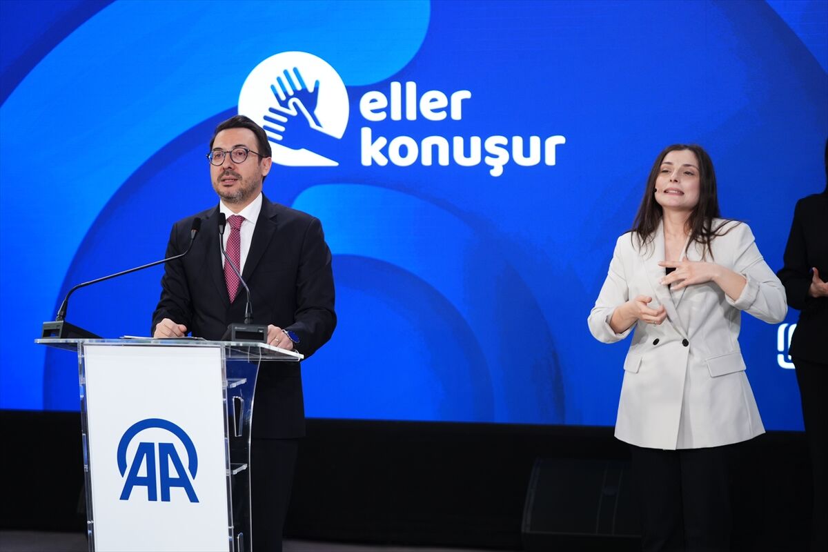 AA'nın Türk İşaret Dili sosyal medya kanalı 'Eller Konuşur' tanıtıldı