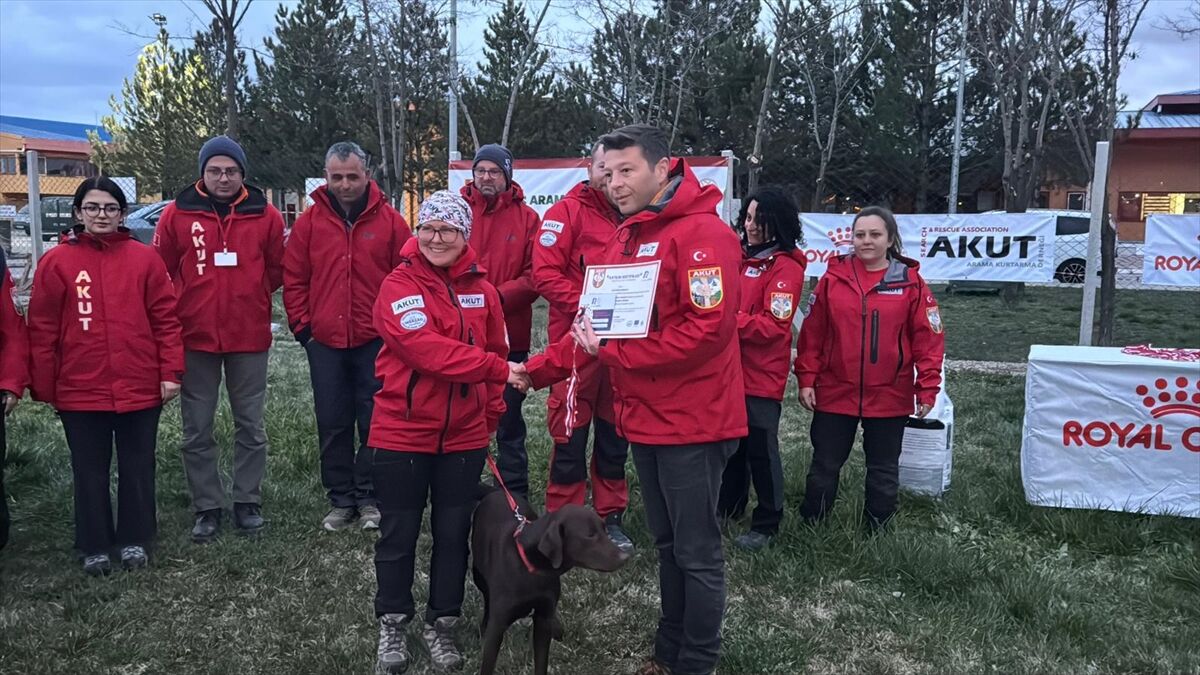 Afyonkarahisar'da Uluslararası ve Ulusal Arama Köpekleri Sınavı sona erdi