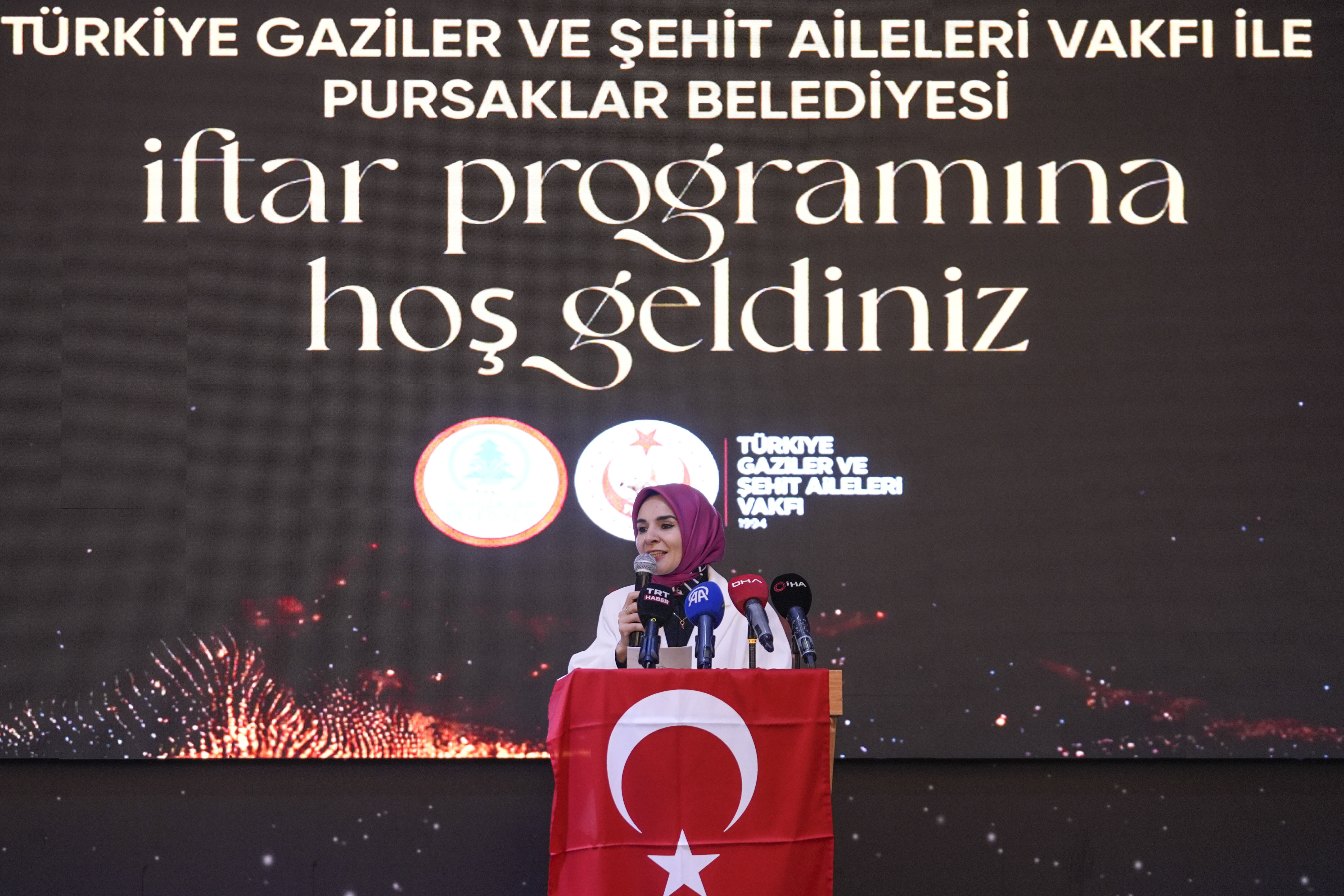 Aile ve Sosyal Hizmetler Bakanı Göktaş, şehit aileleri ve gazilerle iftarda bir araya geldi: